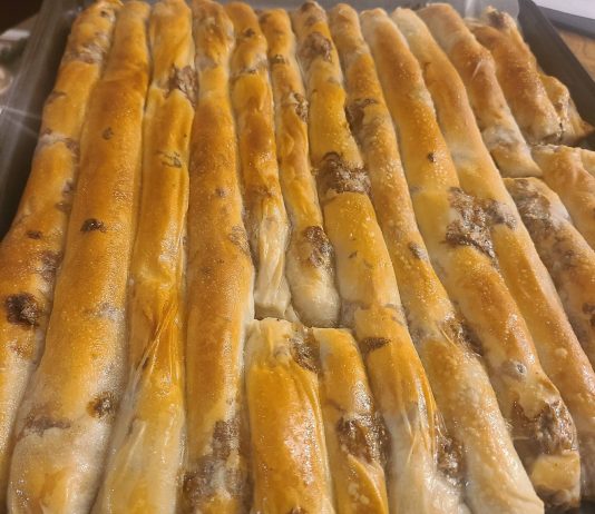 Originalni recept za bosanski burek s mesom – bolje od ovoga ne može