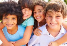 Usvojila sam djecu svoje najbolje prijateljice nakon njene smrti, a godinama kasnije pojavila se nepoznata žena s istinom koju je krila