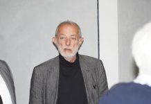 Od ove bolesti je umro Mika Aleksić: Smatra se razornom, a prvi simptomi najviše zabrinjavaju