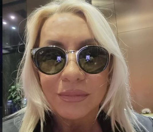 Zbog naše pevačice milijarder se odrekao porodice: On je čekao 15 godina, a nju su viđali pijanu kako spava na groblju