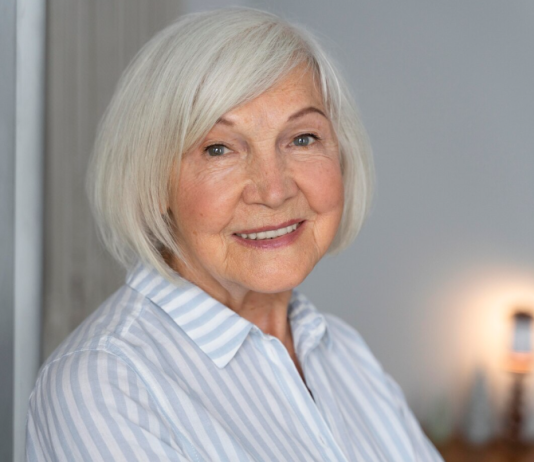 Kada majčina šutnja postane granica: Priča o dostojanstvu, izdaji i kasnom buđenju savjesti