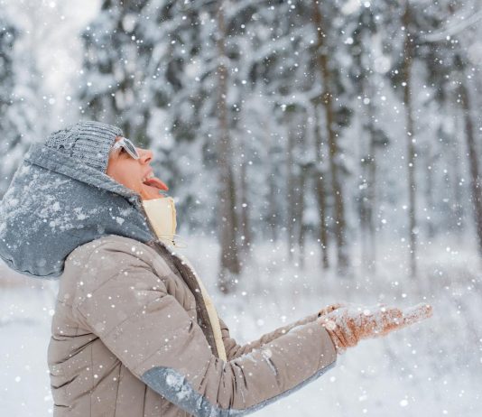 Evo šta unosite u tijelo kad pojedete snijeg: Stručnjaci upozoravaju
