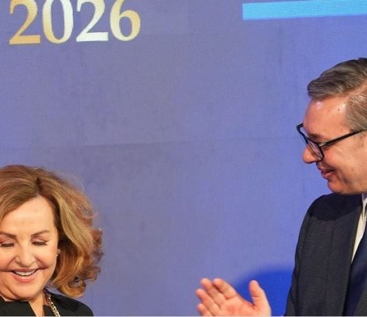 Fijasko Ane Bekute u Zagrebu: Pjevačica pjevala pred polupraznom Arenom (VIDEO)