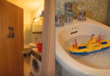 Imali smo malo, a imali smo sve: Snimak kupatila iz 80-ih rasplakao mnoge i vratio nas u najsrećnije dane