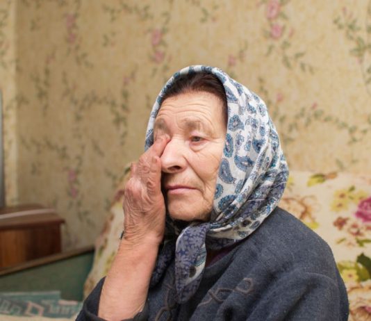 10 stvari koje bake nikada nisu izbacivale iz kuće: Verovale su da tako navlače bedu i nesreću na dom