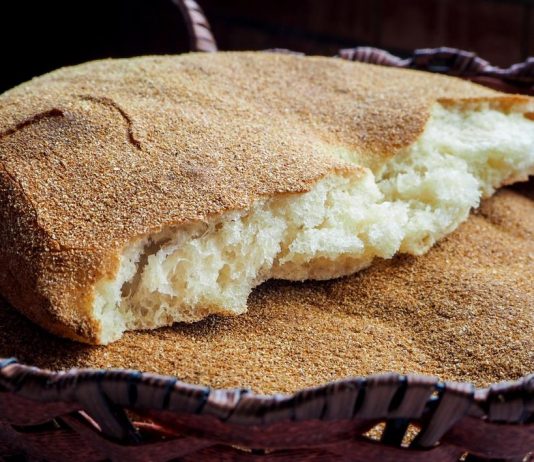 Arapski hleb od griza: Pecivo na koje ćete se navući!