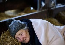 Kada su me potcenili: Priča o dostojanstvu, pravima i snazi u poznim godinama