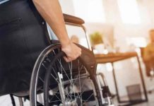 Moja majka je krila nešto od mene, a dadilja je znala