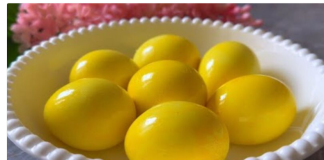 Evo kako dobiti intenzivno ŽUTU BOJU JAJA: Potpuno prirodno, bez hemije- samo 1 namirnica vam treba
