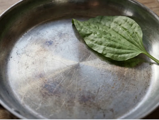 Obnovite tavu za 5 minuta: jednostavan kućni lijek za vraćanje nelepljivih svojstava