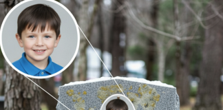 NAIŠAO JE NA NADGROBNI SPOMENIK U ŠUMI – A ONDA JE UGLEDIO SVOJU SLIKU IZ DJETINJSTVA