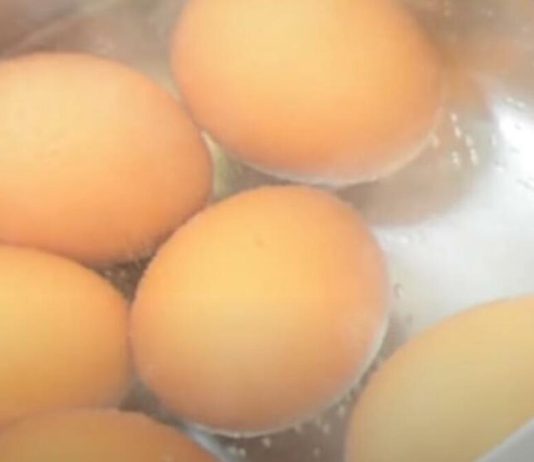 AKO VIDITE OVAKVA JAJA, NE KUPUJTE IH NI DA SU U POLA CENE! Svi gledaju u ROK TRAJANJA i DATUM, a TO NIJE SVE