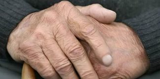 Babaa… danas su se djeca u školi smijala zbog mene jer nemam markiranu odjeću. Šta to zapravo znači?..