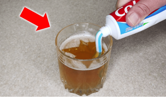 Uzmite čašu PIVA, obične paste za zube i dobro sačuvajte ovaj domaći trik: Koristim ga godinama i preporučujem svima!