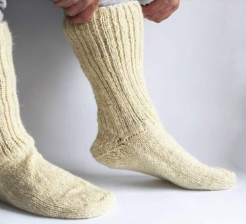 DA LI NOSITE U KUĆI VUNENE ČARAPE? EVO šta vam znači za zdravlje, OVO MALO KO ZNA