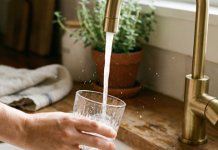 Koliko vode trebate popiti ujutro? Odgovor mnoge iznenadi