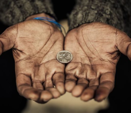 Ovo nikad ne nosite u džepovima ako želite da pobegnete od siromaštva: Mnogi ne obraćaju pažnju na 1 stvar