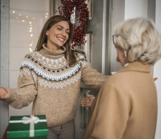 3 vrste ljudi koje ne smijete pozvati u svoj dom, čak i ako su bliski rođaci – evo i zašto