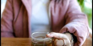 Popijte ovo večeras prije spavanja: Čisti crijeva kao metla i spriječava nadutost čak