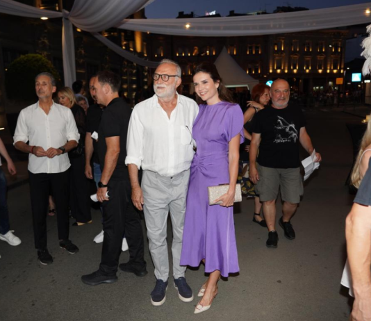 Veliko slavlje u domu Ristovski!!Anica TRUDNA…Lazaru se želja ispunila!!!!!Od obične romase do trudnoće Pogledajte reakciju Danice bivše supruge…..