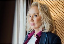 “JA SAM BRENINA KĆERKA” Pjevačica je ovu ženu godinama krila od javnosti, otkrivena istina o njihovom odnosu!