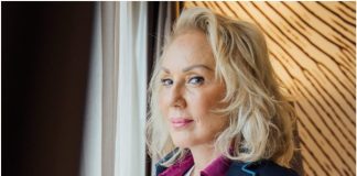 “JA SAM BRENINA KĆERKA” Pjevačica je ovu ženu godinama krila od javnosti, otkrivena istina o njihovom odnosu!