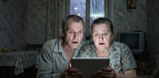 Istina sa groba: kamera je otkrila ljubav koju roditelji nisu poznavali Istina sa groba: kamera je otkrila ljubav koju roditelji nisu poznavali - featured image