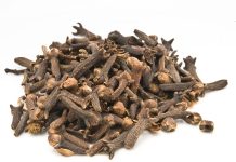 TRADICIONALNI KUĆNI LIJEKOVI ZA ZUBOBOLJU: MUDROSTI KOJE SE NE NAUČE U APOTECI TRADICIONALNI KUĆNI LIJEKOVI ZA ZUBOBOLJU: MUDROSTI KOJE SE NE NAUČE U APOTECI - featured image