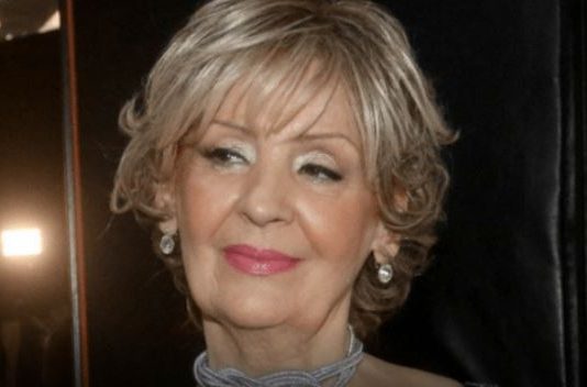 Vjenčanica Lepe Lukić hit je i za današnje standarde, pogledajte samo: Isplivala jedina fotografija vjenčanja pjevačice sa suprugom kojeg je uhvatila u preljubi