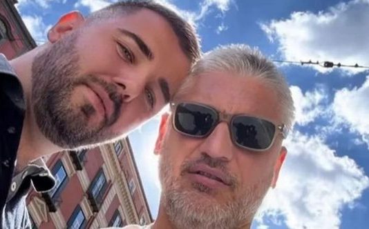 Aca Kos otkrio kad se Čeda budi, pa šta prvo ujutru uradi: “Dobro jutro gospodine…”