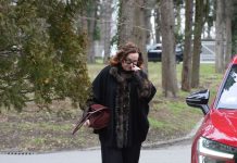Bekuta o sinu kog je rodila sa 17, pa ostavila u domu: Prvi put otkrila istinu o njegovom školovanju