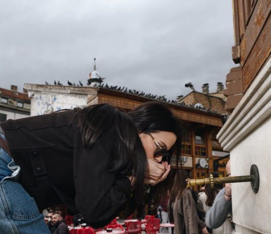 Isplivale do sada neviđene fotografije Milice Pavlović iz Sarajeva , GRLI JE POZNATI BOSANSKI PJEVAČ