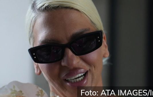 ROĐENDANSKA PROSLAVA DALEKO OD OČIJU JAVNOSTI Jelena Karleuša uhvaćena na ovom mjestu, pored nje poznati muškarac