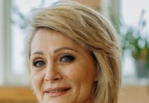 Žena se oseća mladom sve dok ne primeti ova 3 znaka: Tada starenje već polako počinje